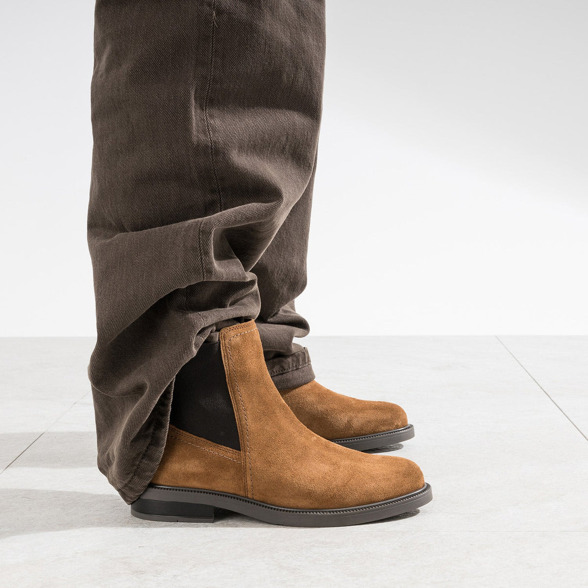 Chelsea boots camel cuir velours - 2