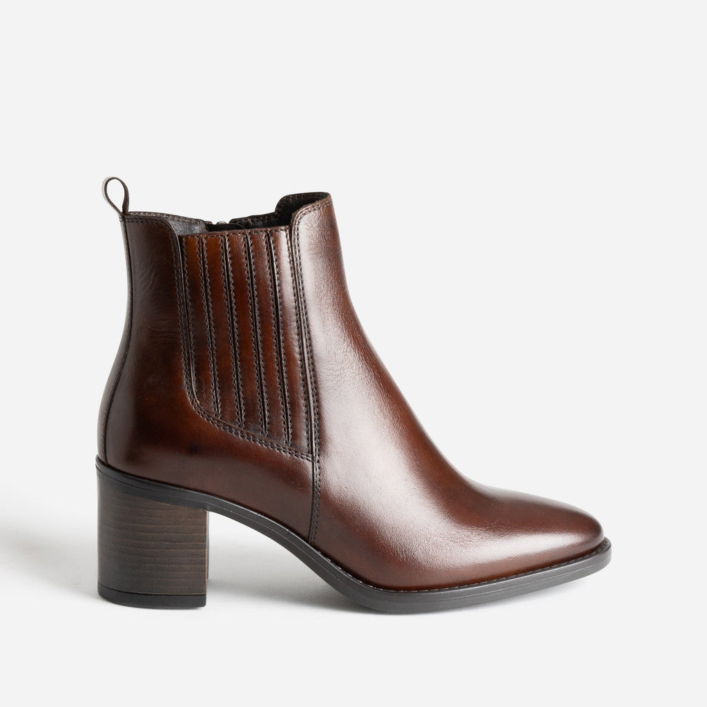 Boots à talon marron en cuir - 1