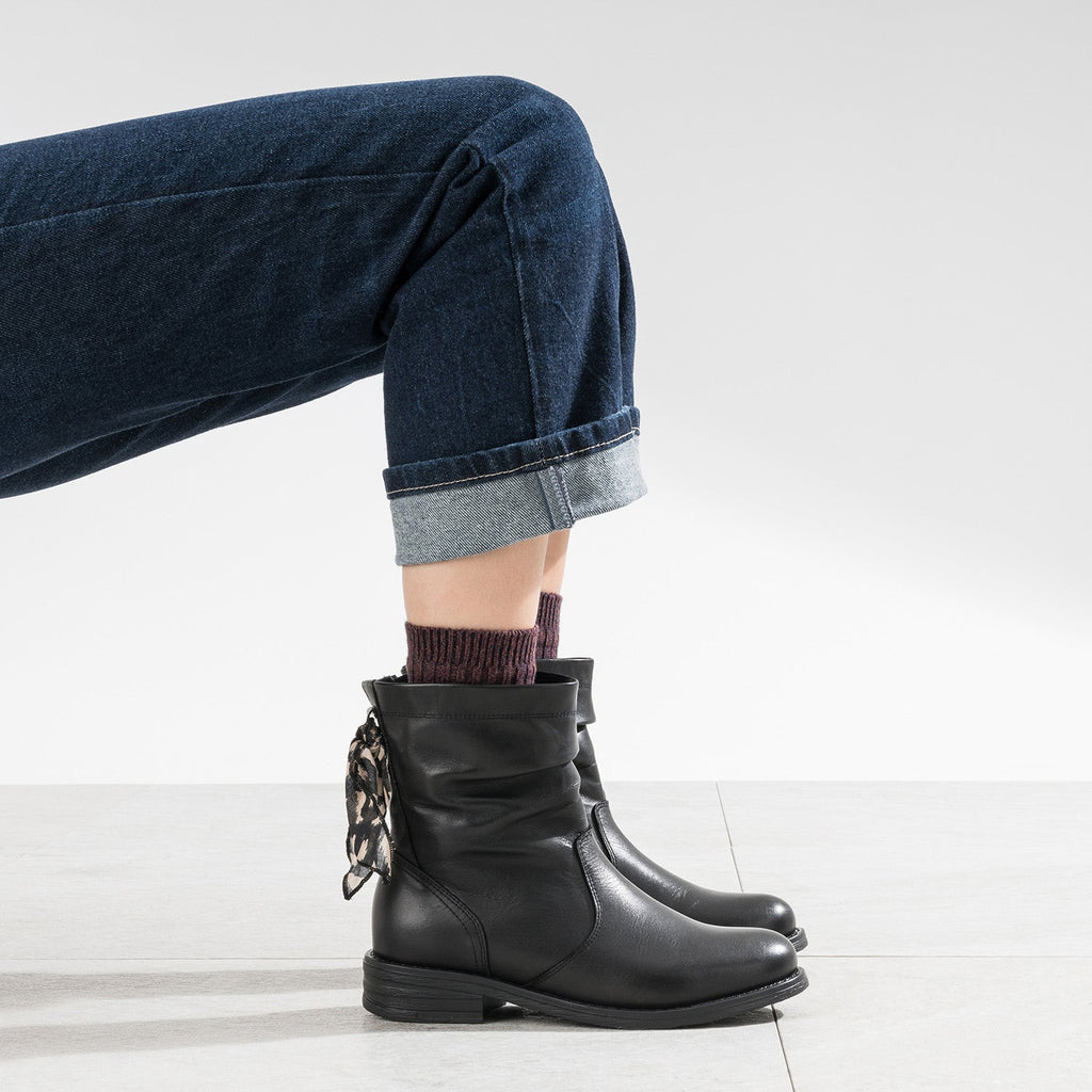 Boots noir cuir décor foulard - 2